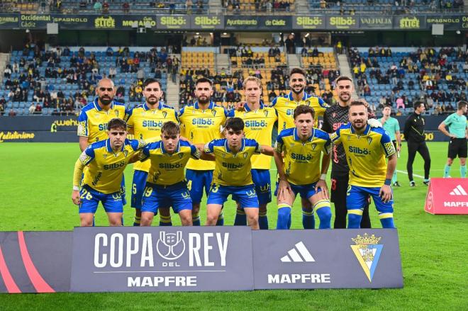 Once del Cádiz ante el Eldense en Copa del Rey (Foto: CCF).