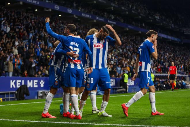 El Espanyol celebrando un gol ante el Celta (Foto: Cordon Press).