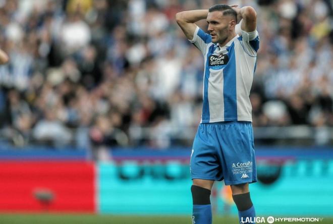 Lucas Pérez se lamenta con el Deportivo de La Coruña (Foto: LALIGA).