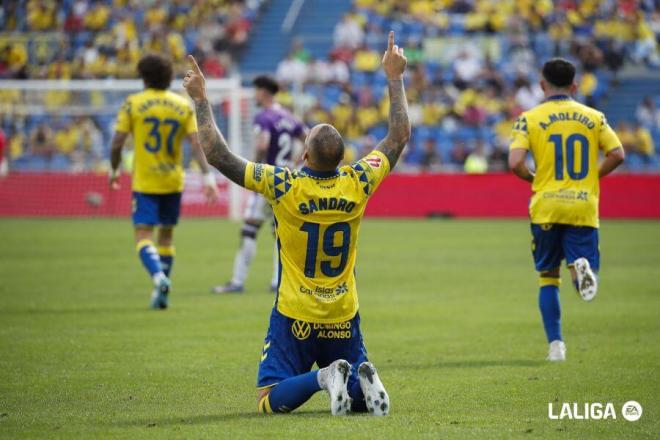 Sandro Ramírez celebrando uno de sus goles al Real Valladolid (Foto: LALIGA).