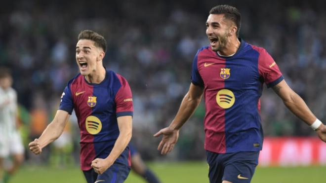 Ferrán Torres celebrando su gol ante el Betis (Foto: Kiko Hurtado)