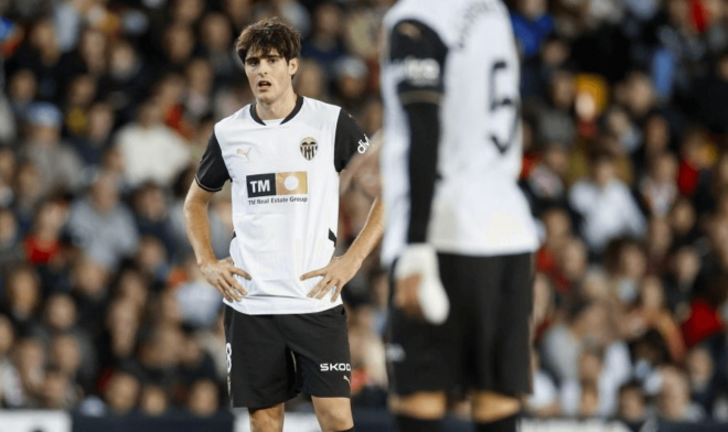 Javi Guerra, ante el Rayo Vallecano (Foto: LALIGA).