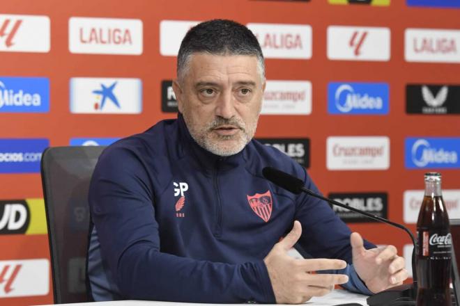 García Pimienta, en sala de prensa (Foto: Kiko Hurtado).