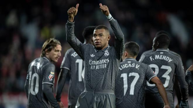 Mbappé, celebrando un gol contra el Girona (Cordon Press)