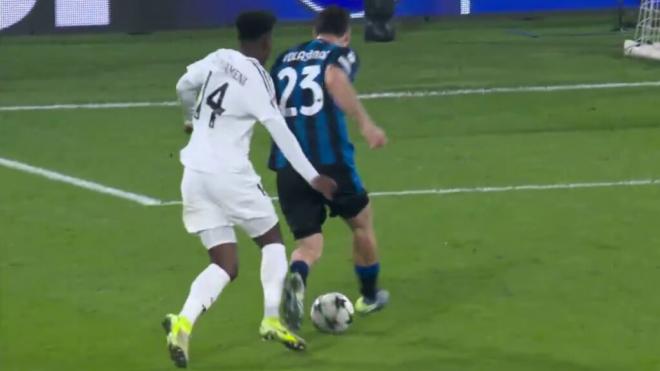 El penalti de Tchouameni frente al Atalanta (Movistar +)