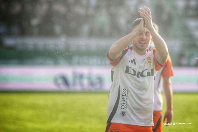 Francisco Portillo celebra su gol en el Racing de Ferrol-Real Oviedo (Foto: LALIGA).