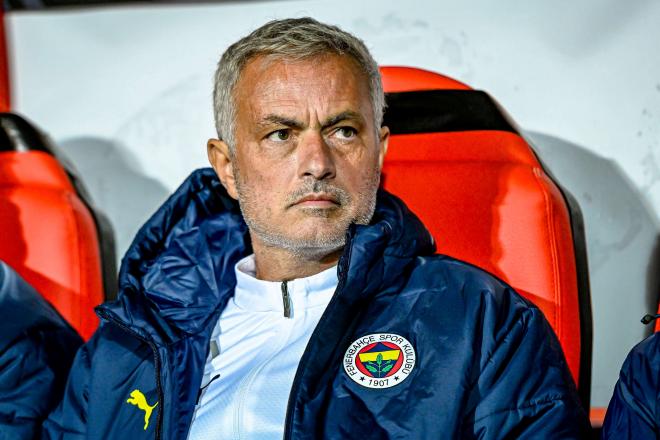 José Mourinho, en un partido con el Fenerbahçe (Foto: Cordon Press).