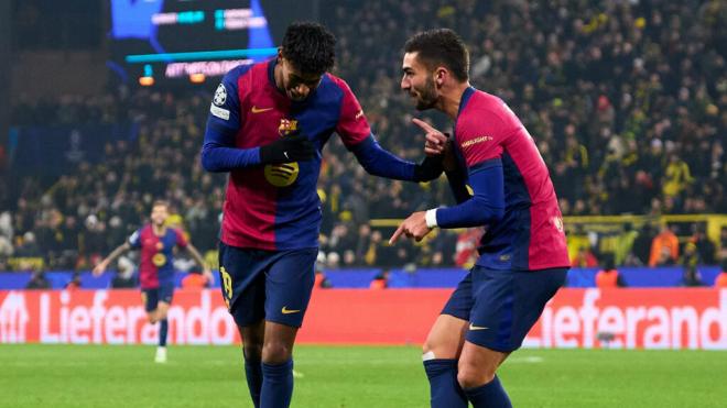 Los jugadores del Barça celebran un gol en Dortmund (Foto: EFE)