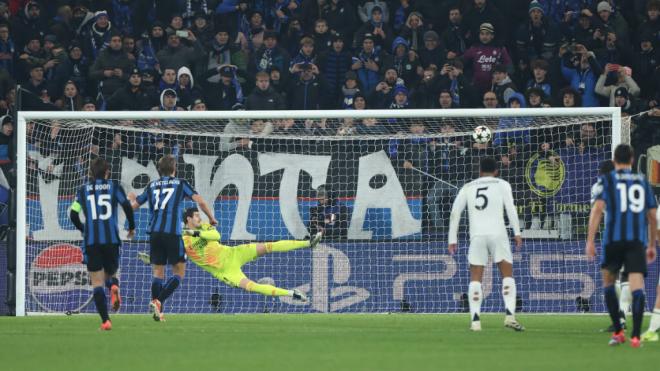 El Real Madrid recibió un penalti ante la Atalanta (Cordon Press)