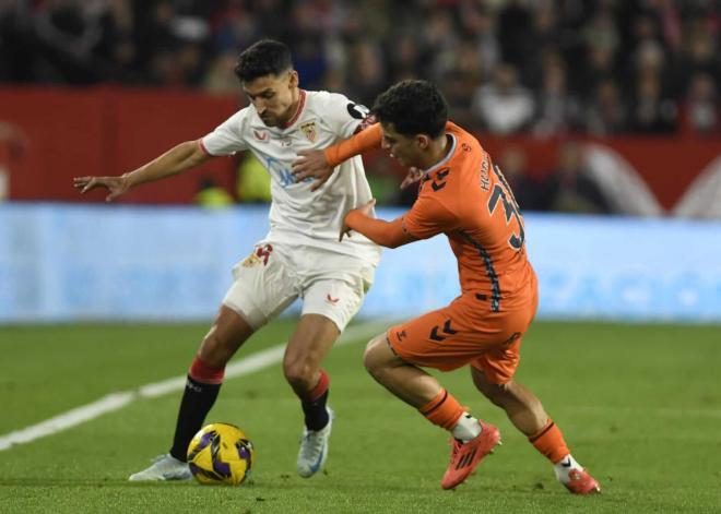 Jesús Navas, ante el Celta de Vigo (Foto: Kiko Hurtado).