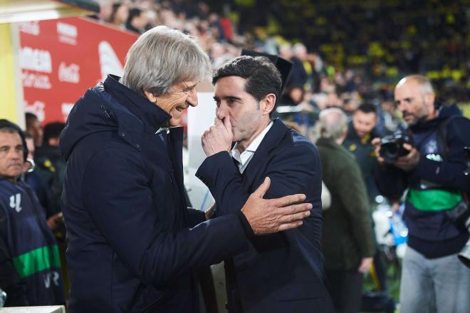 Pellegrini y Marcelino se saludan en el Villarreal-Betis (FOTO: Cordón Press).