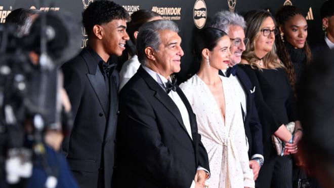 Lamine Yamal, Aitana Bonmatí y Joan Laporta, en la gala del Balón de Oro (Foto: Europa Press)