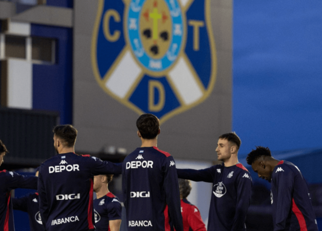 Entreno herculino en las instalaciones del Tenerife. (Foto: Dépor)