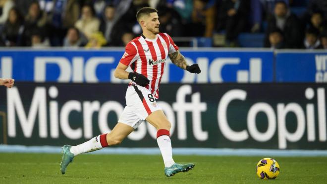 Oihan Sancet en acción ante el Alavés en Mendizorrotza (Foto: Athletic Club).