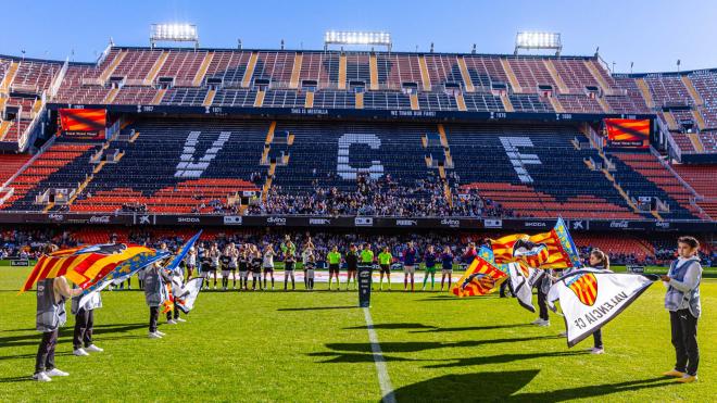 VCF Femenino - FC Barcelona en Mestalla.