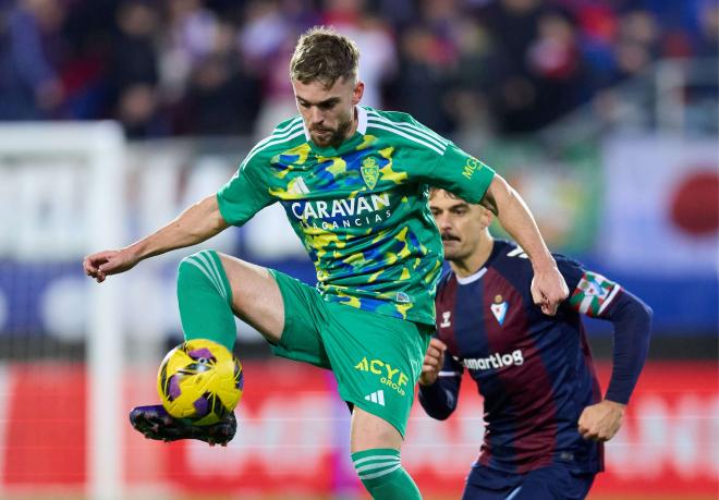 Mario Soberón, en un partido con el Real Zaragoza (Foto: LaLiga).