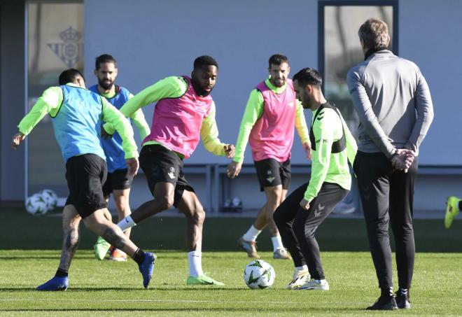 Imagen del entrenamiento del Real Betis (foto: Kiko Hurtado).