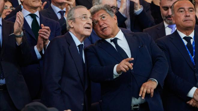 Joan Laporta y Florentino Pérez en el palco (Cordon Press)