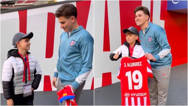 Julián Álvarez junto a Adrián, el niño de la Peña Atlética de Paiporta (Fuente: Atleti)