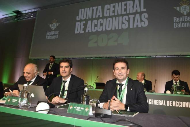 Ángel Haro y López Catalán, en la Junta del Betis 2024 (Foto: Kiko Hurtado).