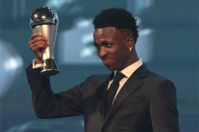 Vinicius, con el premio The Best 2024 (Foto: FIFA).