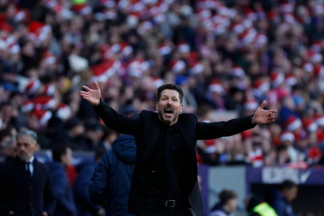 Diego Pablo Simeone en el partido ante el Getafe (Foto: EFE)