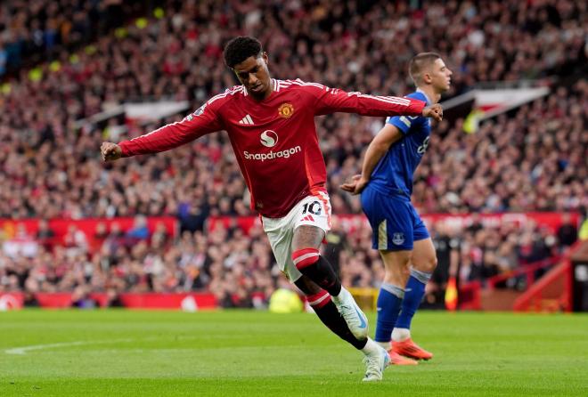 Marcus Rashford celebra un gol en Old Trafford (Cordon Press)