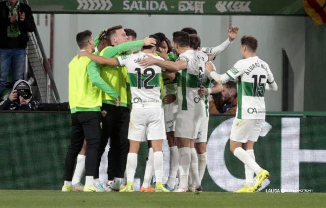 Celebración del Elche ante el Racing en LALIGA Hypermotion (Foto: LALIGA).