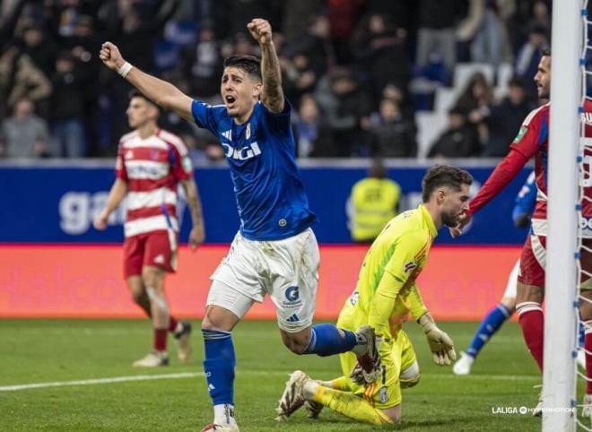 Colombatto celebra un gol (Foto: LaLiga).