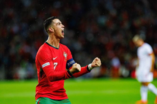 Cristiano Ronaldo celebrando un gol con Portugal (Foto: Cordon Press).