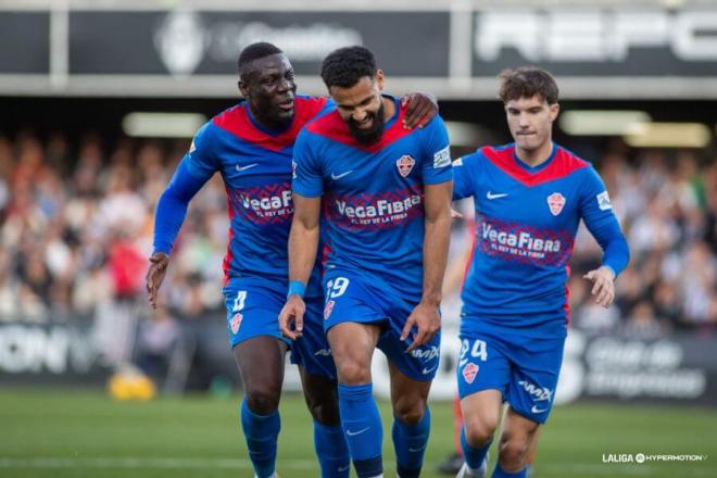 Mourad celebra su gol en el Castellón-Elche (Foto: LALIGA).