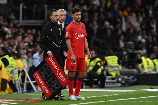 Jesús Navas entra en el Real Madrid-Sevilla (Foto: EFE).