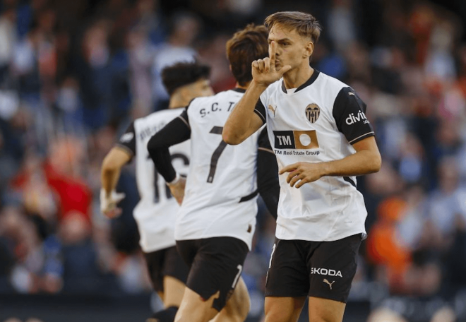 Dani Gómez celebra su gol