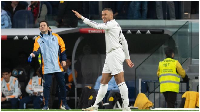 Kylian Mbappé celebrando su gol frente al Sevilla. (Fuente: Cordon Press)