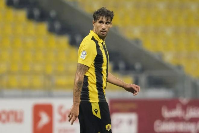 Javi Martínez, durante un partido con el Qatar SC.