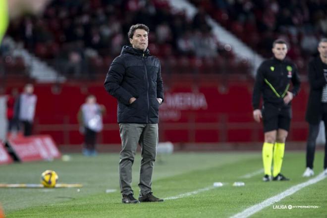 Rubi, en el banquillo del Almería (Foto: LaLiga).