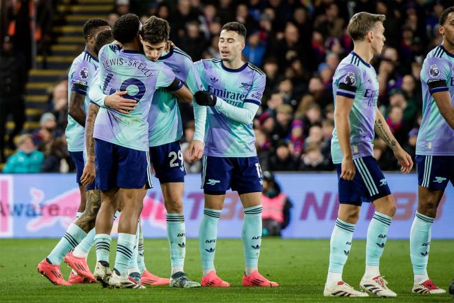 Los jugadores del Arsenal celebran un gol (foto: Cordon Press).