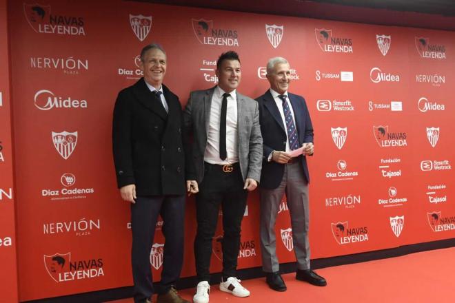 Joaquín Caparrós, Antoñito y Pablo Blanco, en el homenaje a Jesús Navas (Foto: Kiko Hurtado).
