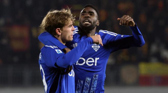 Nico Paz celebra un gol con Alieu Fadera (FOTO: Europa Press).