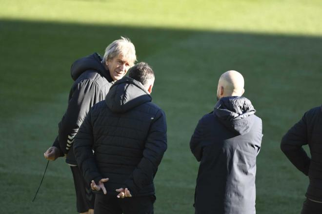 Manuel Pellegrini, Alexis Trujillo y Manu Fajardo (foto: kiko Hurtado).