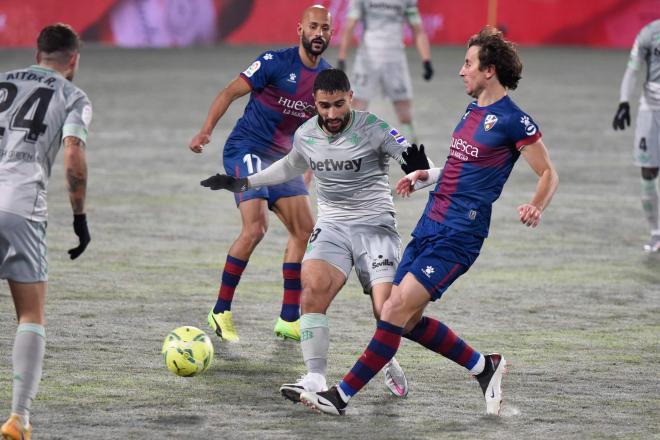 Nabil Fekir en el último Huesca-Betis (foto: Cordón Press).