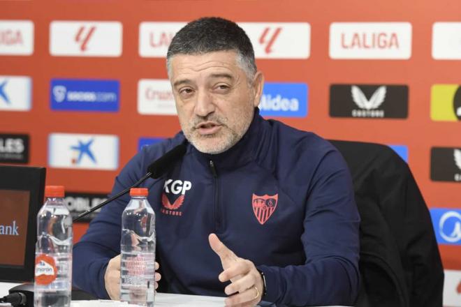 García Pimienta, en sala de prensa (Foto: Kiko Hurtado).