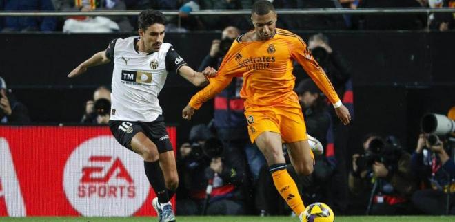 André Almeida con Mbappé