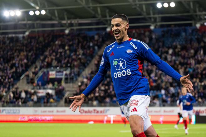 Jones El-Abdellaoui celebra un gol con el Valerenga (Foto: Cordon Press).