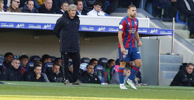 Manuel Pellegrini, en el Huesca-Real Betis (Foto: Cordon Press).