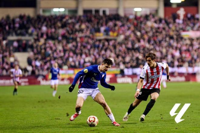 Nico Serrano ante la UD Logroñés en Copa (Foto: LALIGA).