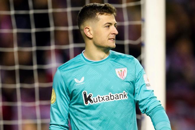 Julen Agirrezabala, portero ante el Logroñés en Copa en Las Gaunas (Foto: Athletic Club).