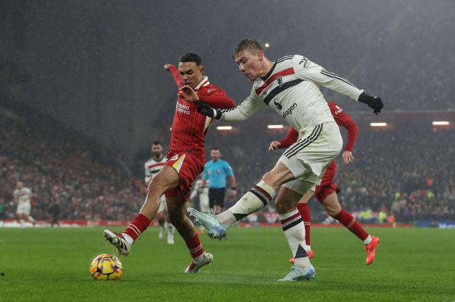 Trent Alexander-Arnold contra el Manchester United (Cordon Press)