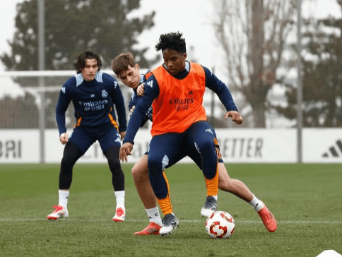 Diego Aguado en un entrenamiento con Endrick (Foto: Instagram Diego Aguado)