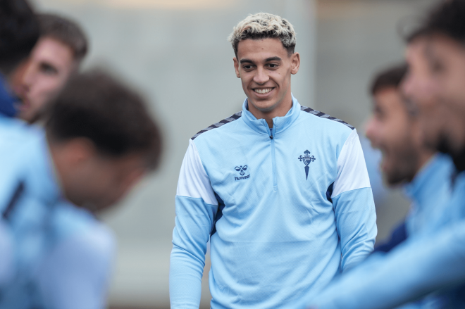 Jones El-Abdellaoui en su primer entrenamiento con el Celta (Foto: RC Celta).